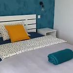 Panoramas Modern Lakas A Toertenelmi Belvarosban Daire *