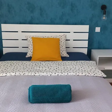 Panoramas Modern Lakas A Toertenelmi Belvarosban Apartament Debreczyn
